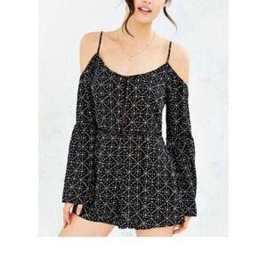 Ecote women’s romper sizeS off shoulder bell long sleeves tiny cut-out details